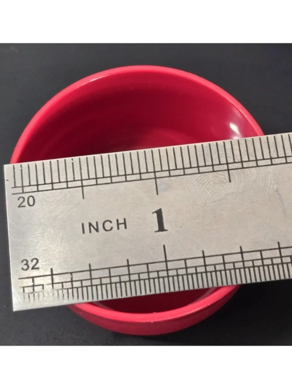Tupperware smidgets red